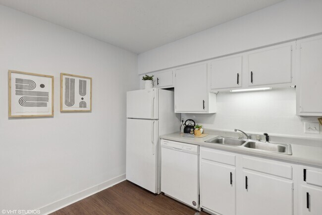 Photo - Twin Oaks Residences