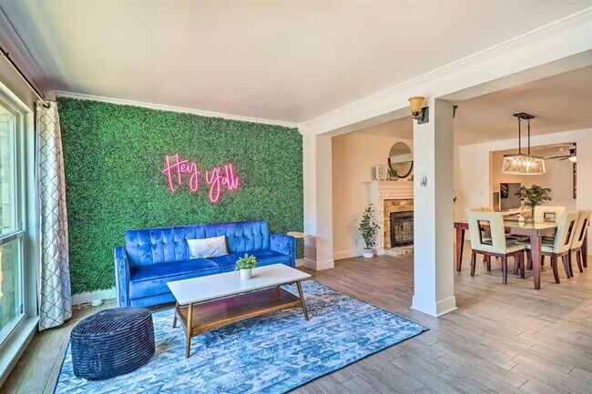 Photo - 411 Ramble Ln