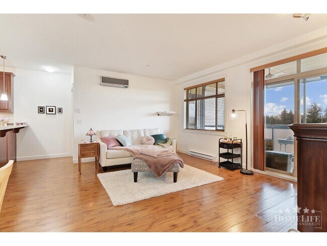 8067-8207 207 St Unit 528
