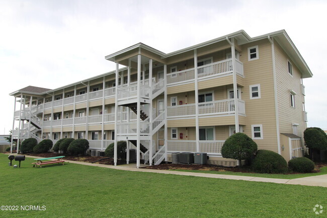 Building Photo - 650 Cedar Point Blvd Unit B27 Rental