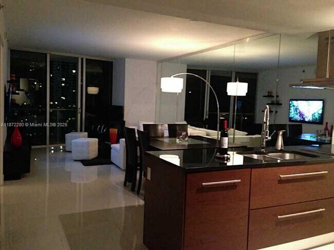 Photo - 495 Brickell Ave Unit 3709