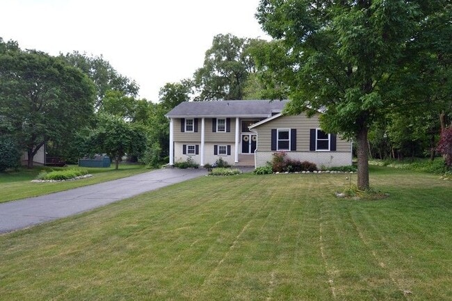 Building Photo - 17685 W Burleigh Rd Rental