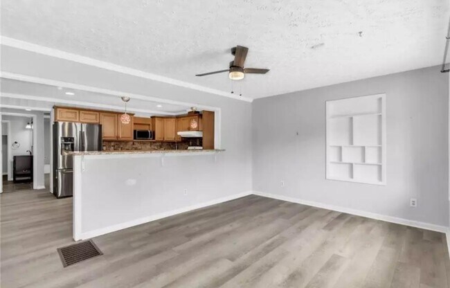 Photo - 5409 Sumac Cir