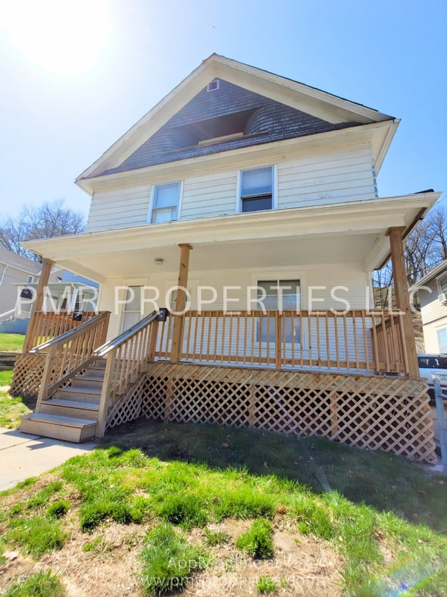 Building Photo - 328 Lincoln Ave Unit 328 Lincoln Avenue