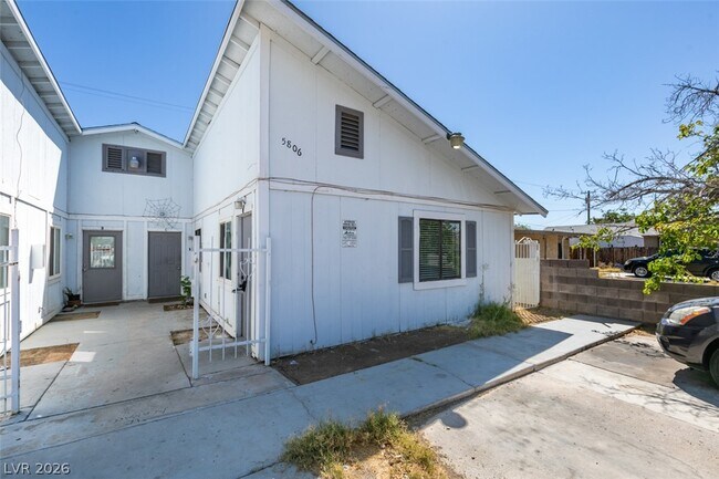 5806 Dodd St Unidad D