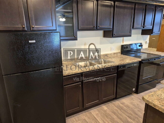 Photo - 5527 W North Ave