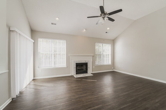 Photo - 7437 Reedy Creek Rd