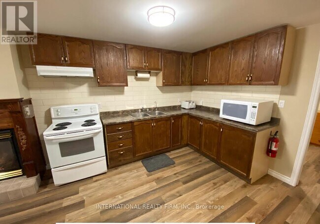 Photo - 14 McGibbon Blvd