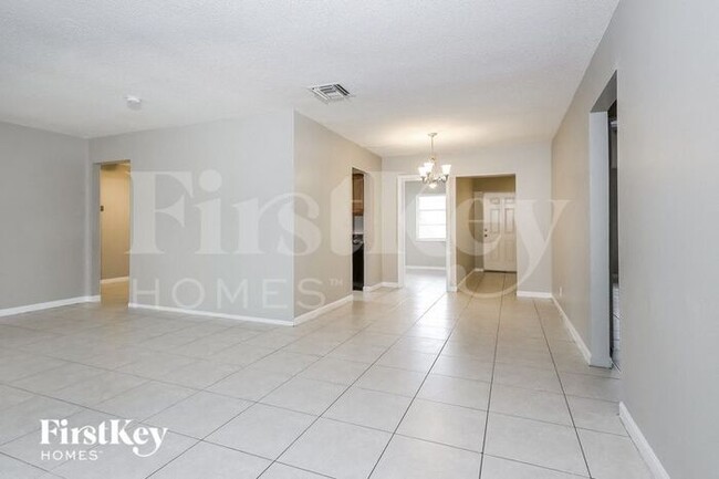 Photo - 7401 NW 58th St