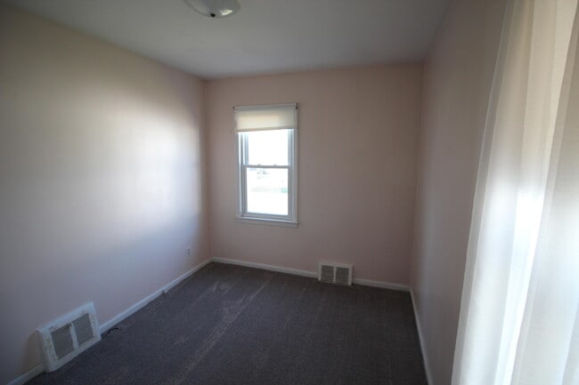 Photo - 14383 Mercedes