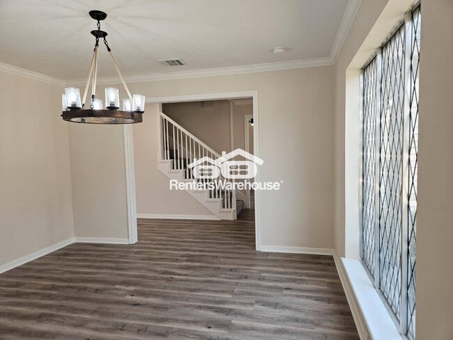 Photo - 16627 Aldenham Pl