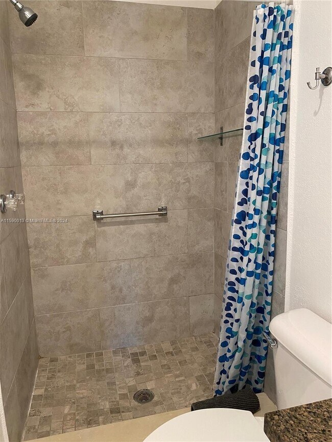 Photo - 1648 Washington St Unit 101