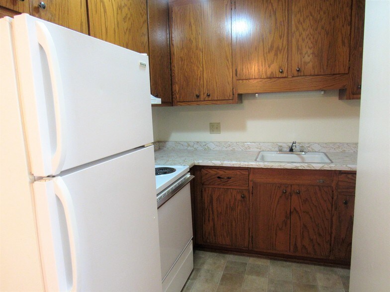 Halsted Park Apartments and Townhomes For Rent in Rockford, IL