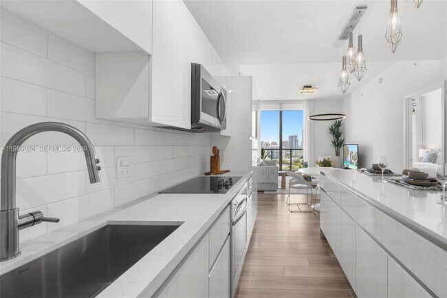 Photo - 101 Diplomat Pkwy Unit 1808