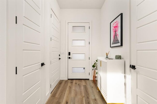 Photo - 5109 Glissman Rd