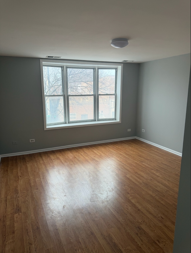 Photo - 1937 W 35th St Unidad 2A