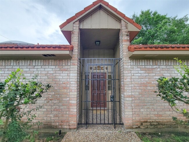 Photo - 12800 Briar Forest Dr