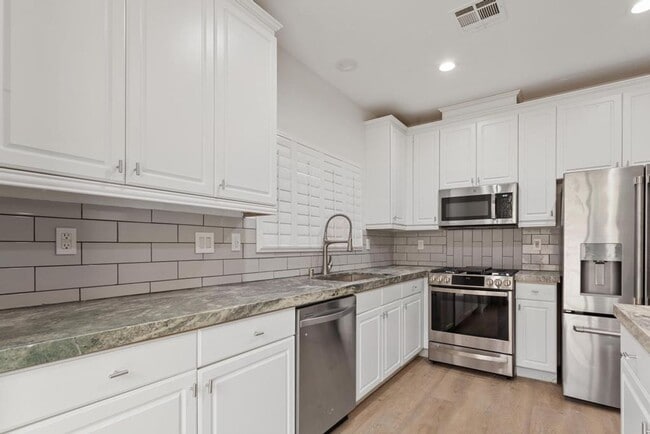 Photo - Remodeled Corner Lot with Mountain Views!
