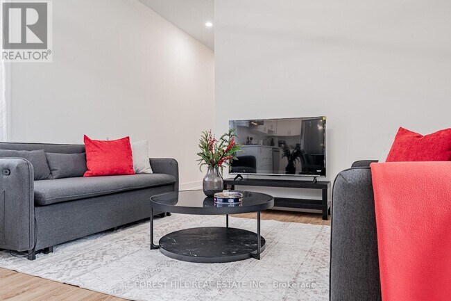 Photo - 171 Cedric Ave Unité 4