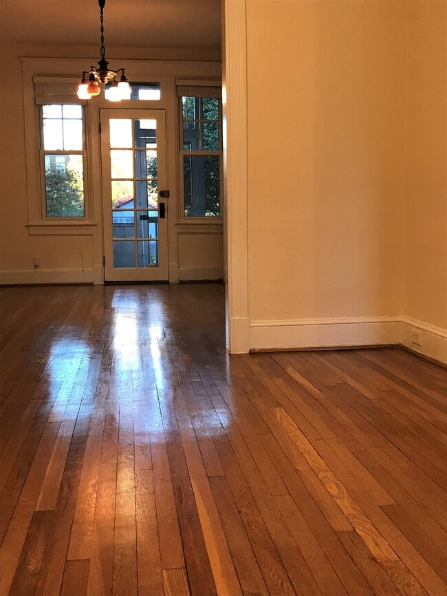 Photo - 1816 A St SE Townhome