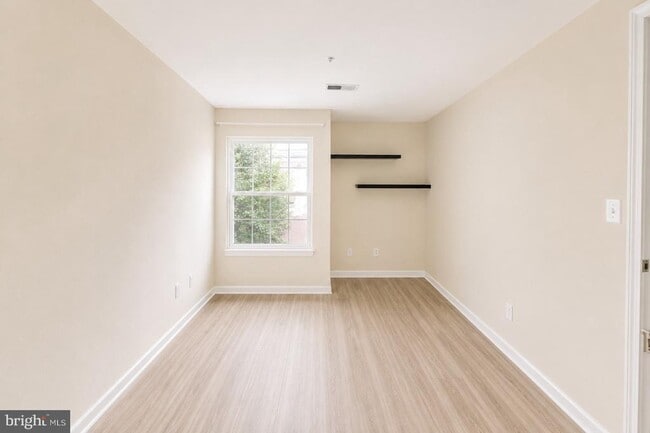 Photo - 18501 Fairlight Dr Unit 330-64