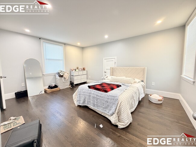 Photo - 24 Tremont St