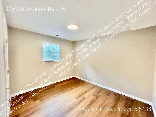305 Woodcreek Rd