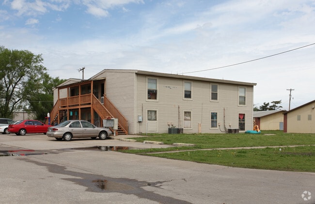 Building Photo - 1601 NW Central Ave Rental