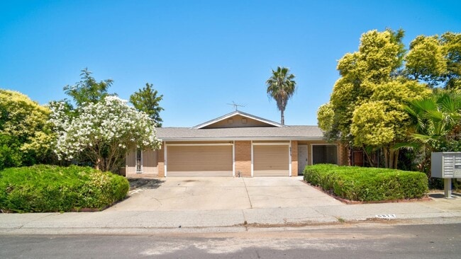Building Photo - 6873 Barbara Lee Cir Rental