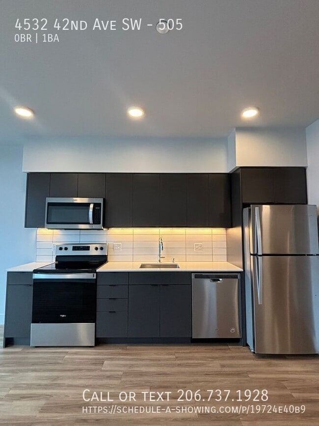 Photo - 4532 42nd Ave SW Unidad 505