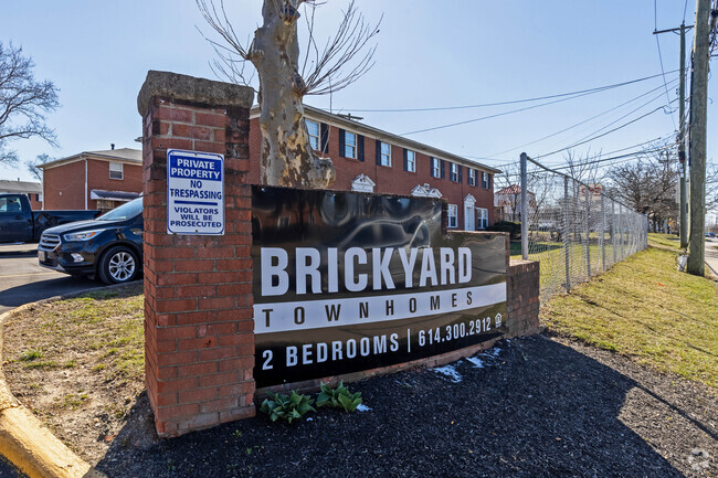 Building Photo - Brickyard 60th Rental