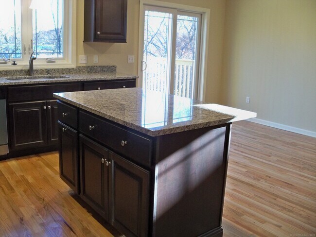 Photo - 404 Main St Unidad 13