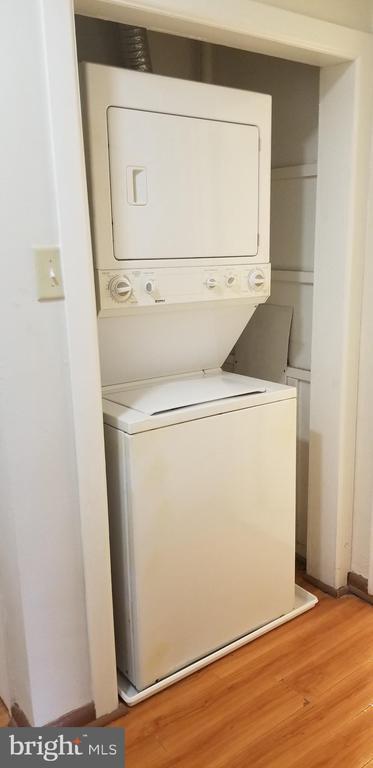 Photo - 7332 Montour St