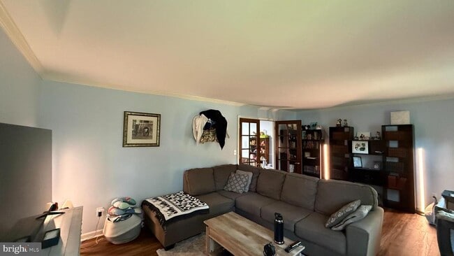 Photo - 4015 Duke Of Gloucester St