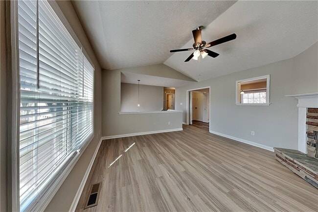 Photo - 178 Colton Dr