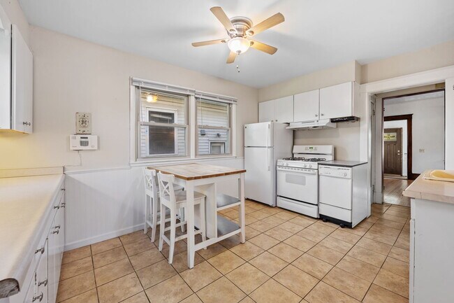 1625 Selby Avenue