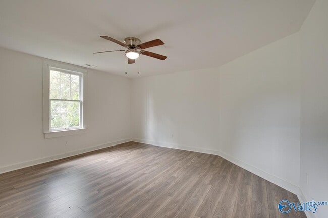 Photo - 3503 Dubose St SW
