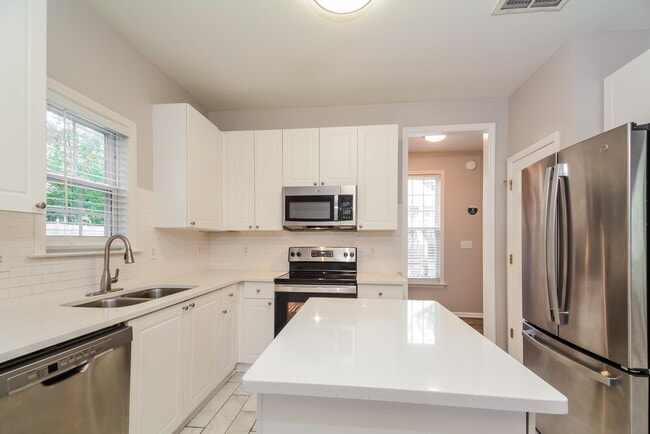 Photo - 2348 Sapphire Valley Dr