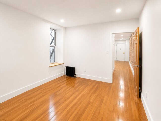 Photo - 175 Pinehurst Ave Unit 1E