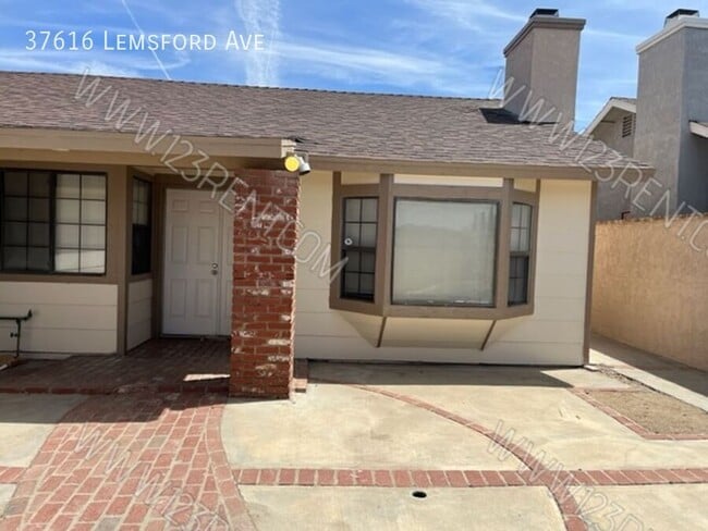 37616 Lemsford Ave