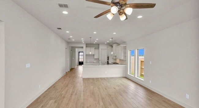 Photo - 1638 Lorenzo Ln