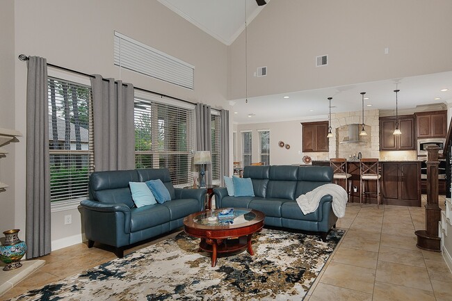 Building Photo - 47 Canoe Bend Dr