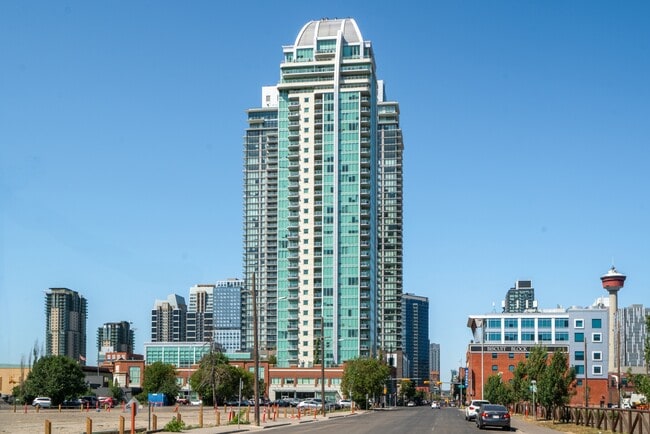 Photo - 433-2305-411 11 Ave SE