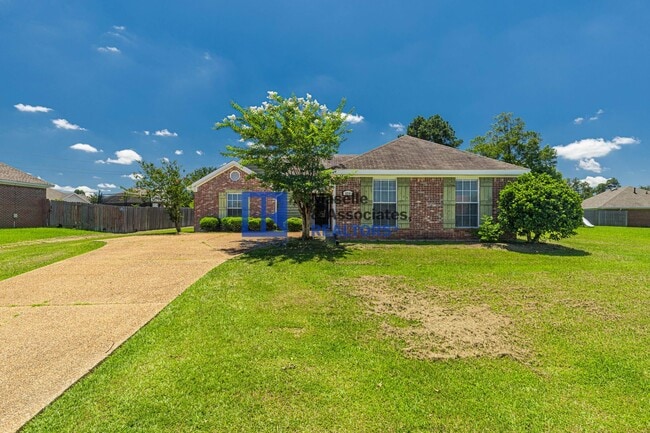 Photo - 3 Bed/2 Bath Home in Pearl