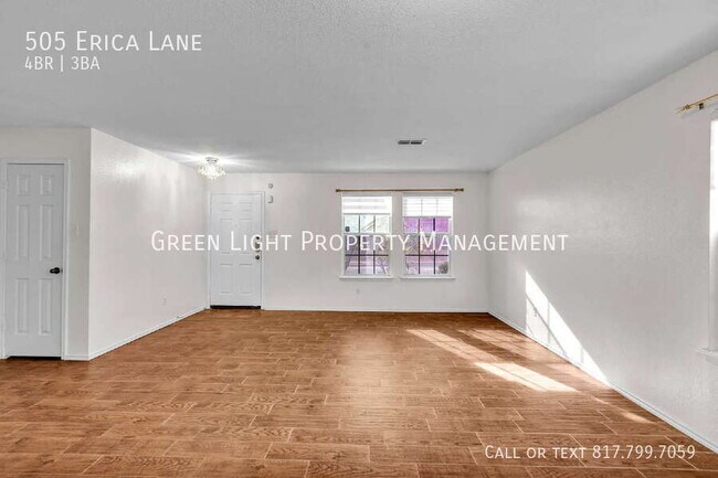 Photo - 505 Erica Ln