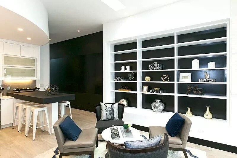 2872 Harrison- - 2872 Harrison-