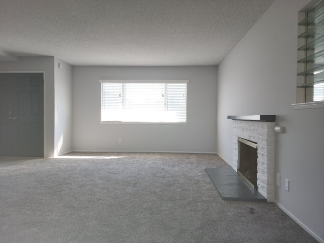 Photo - 24613 Falena Ave