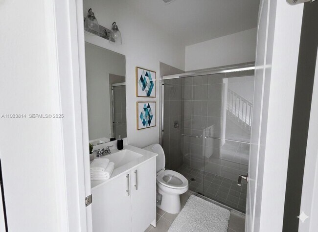 Photo - 1082 NW 2nd Ter