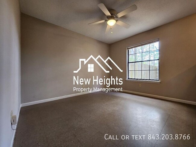 Photo - 4091 Cedars Pkwy