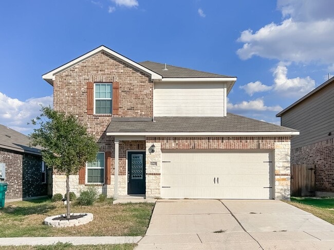 Building Photo - Beautifully Refreshed 3-Bedroom Home in De...
